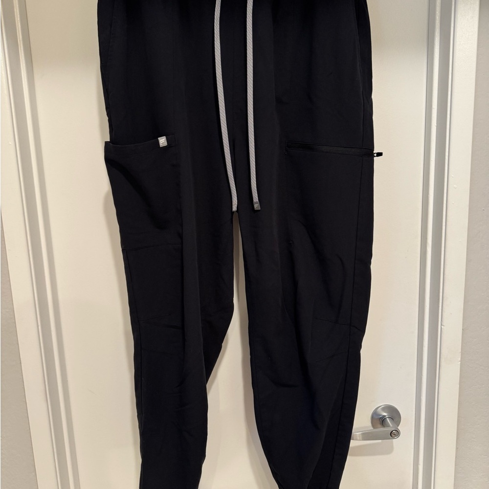 Fabletics Women’s XXL/1X Black Jogger Scrub Bottoms
